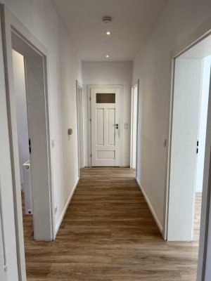 Stilvolle 3-Zimmer-Wohnung mit Balkon in Wilhelmshaven