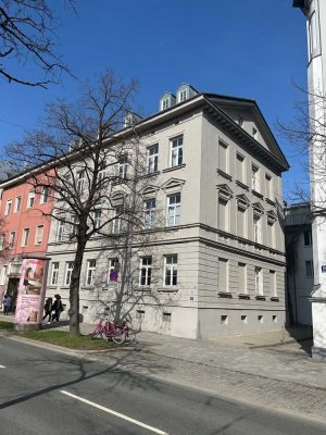 2 Zimmerwohnung mit Balkon in Augsburgs Innenstadt (Georg- und Kreuzviertel)