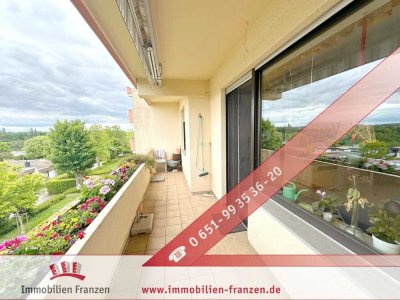 Attraktive Eigentumswohnung am Trimmelter-Hof mit drei Zimmern, Loggia und eigenem Kellerraum