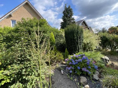 Seltener Fund - Einfamilienhaus mit Garten und viel Potential in Neuss-Norf