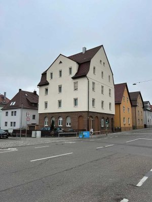 3 Zimmer Wohnung sanierter Altbau in toller Lage in Stuttgart