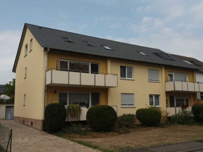 Freundliche, gepflegte 3-Zimmer-Hochparterre-Wohnung zur Miete in Bergrheinfeld