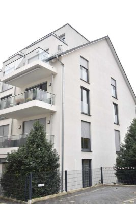 4 Zimmer helle, schöne Wohnung in Eschborn