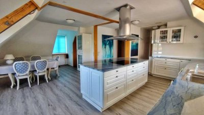 Exklusive, modernisierte 3-Zimmer-DG-Wohnung mit gehobener Innenausstattung in Nierstein