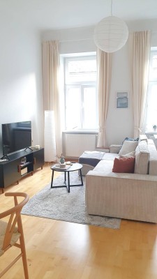 Wunderschöne, helle 2-Zimmer-Altbauwohnung nahe Augarten – ab 1.10. verfügbar