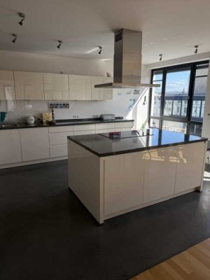 Helle Traumwohnung mit Rheinblick