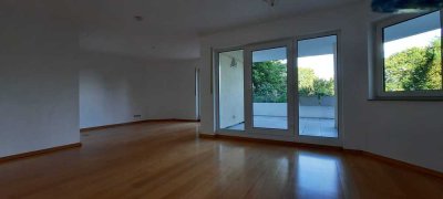 Helle 2-Zimmer-Wohnung mit Balkon in Brühl