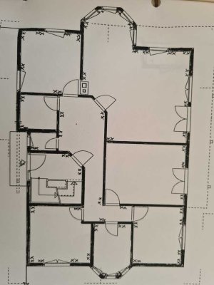 Attraktive und gepflegte 4-Zimmer-Wohnung mit geh. Innenausstattung mit Balkon und EBK in Horgenzell