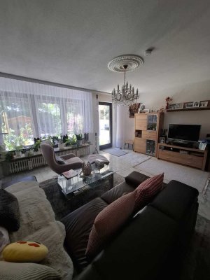 Reihenmittelhaus mit Einliegerwohnung in ruhiger Lage – 5 Zimmer, Balkon und Garten