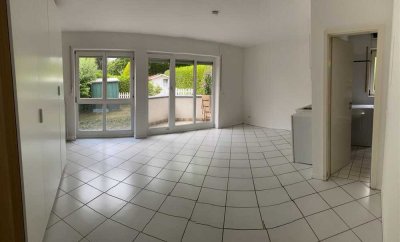 550 € - 35 m² - 1 Zi. - EG - Blick ins Grüne