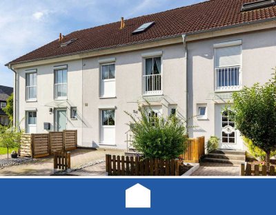 Charmantes Reihenhaus in grüner Lage  -  Hier können Sie sofort einziehen!