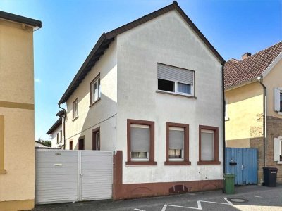 "Charmantes Einfamilienhaus mit Potenzial in Wachenheim"