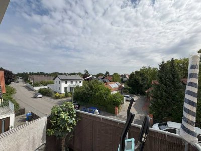 Attraktive 2-Zi.-Wohnung  mit Balkon und Tiefgaragenstellplatz in begehrter Siedlungslage