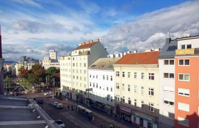 SEHR LIEBE DACHGESCHOSSWOHNUNG IN DER SCHRöTTERGASSE UNWEIT REUMANNPLATZ