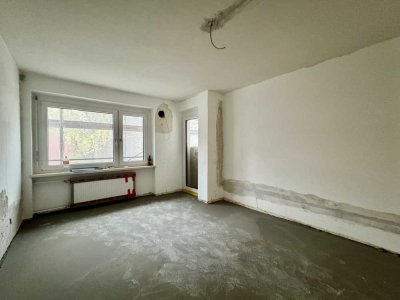 Erstbezug nach Sanierung - 3-Zimmer-Wohnung mit EBK und großem Südbalkon im 2. OG