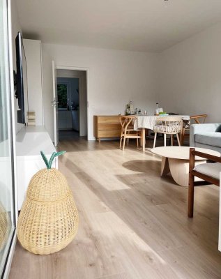 Stilvoll, möblierte 3-Zi.-Wohnung mit Balkon, Stellplatz & Top-Lage in Lokstedt