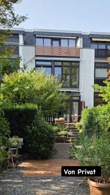 Gepflegtes Reihenmittelhaus mit großem Garten & Einliegerpotenzial in Frankfurt-Praunheim