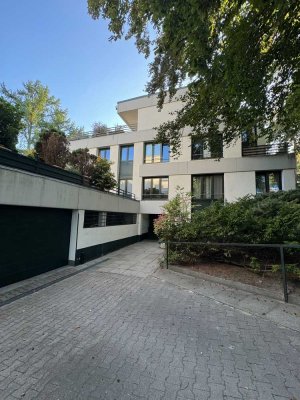 helle 3-Zimmer-Wohnung mit großzügiger SW-Terasse in Berlin Zehlendorf