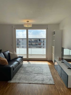 Moderne 1,5-Zimmer-Wohnung mit großem Balkon und Einbauküche in Trudering-Riem