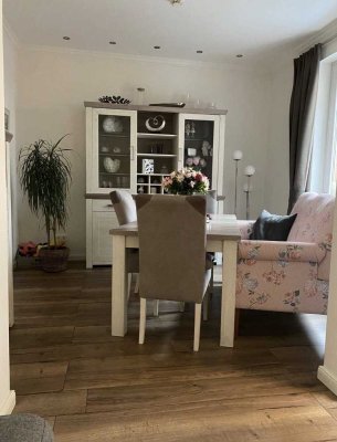 Ein charmantes Familienhaus - mit viel Platz,  zum wohnen und für Home-Office
