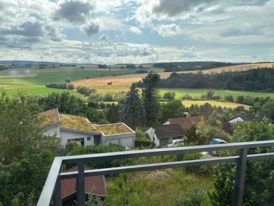 Top sanierte Doppelhaushälfte mit Weitblick, Fußbodenheizung, Garten und Garage in Fulda-Gläserzell