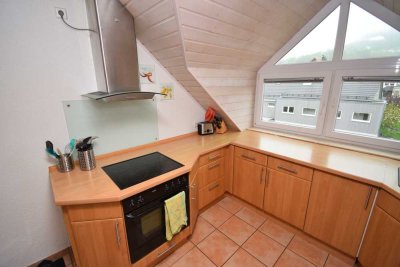 Exclusive 5 Zimmer Maisonette-Wohnung mit Balkon im Zentrum von Essingen