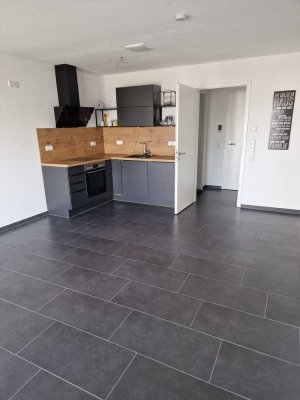 Neuwertige 2-Zimmer Wohnung im 1. OG mit Balkon in Bellevue
