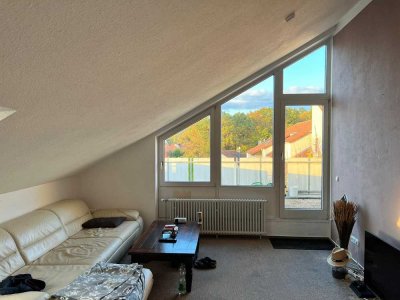 Sehr helle, uneinsehbare 2 Zi-Dachterrasse-Wohlfühlwohnung in grüner und ruhiger Umgebung in DON