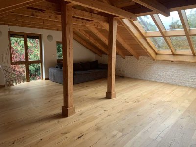 Attraktive 2-Zimmer-Wohnung mit Einbauküche in Deggendorf.