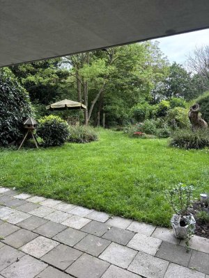 Helle 3 Zi. Maisonette Wohnung mit EBK und Gartennutzung