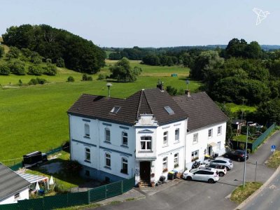 IDYLLISCHES ANWESEN MIT HISTORISCHEM CHARME � Großes Grundstück mit Potential in Iserlohn!