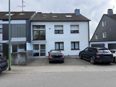 Geräumige, exklusive und gepflegte 4,5-Raum-Maisonette-Wohnung mit Einbauküche in Essen