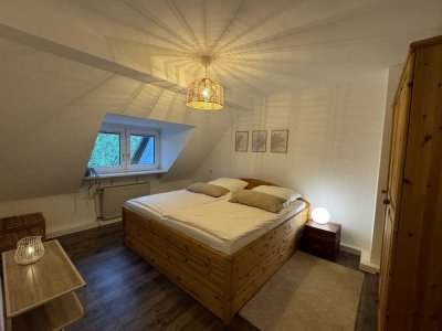 Broich, top möblierte Wohnung in zentraler Lage
