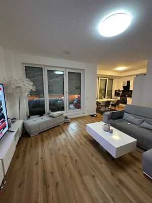 urbanes Wohnglück - komfortable 4 Zimmer Wohnung mit Tiefgarage und zwei Terrassen