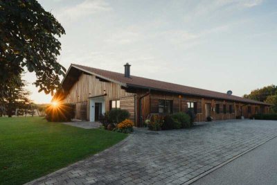 "Privates Refugium": 360 m² zwei Wohneinheiten - Ein Anwesen ca. 9600 m² Grund mit Panoramablick!