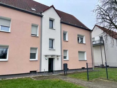 Nicht zögern: gemütliche 1,5 Raum Wohnung im Erdgeschoß!