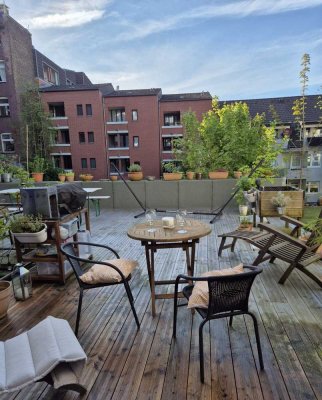 Tolle Innenstadtwohnung mit geräumiger Dachterrasse zu vermieten !