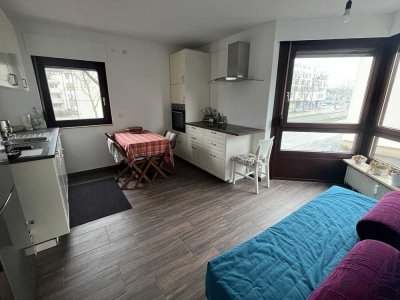 Helle, zentrale 1,5 Zimmer Wohnung FR-Zähringen - möbliert! mit Balkon