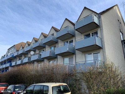 1-Zimmer-Wohnung - Pantryküche - DG mit Balkon