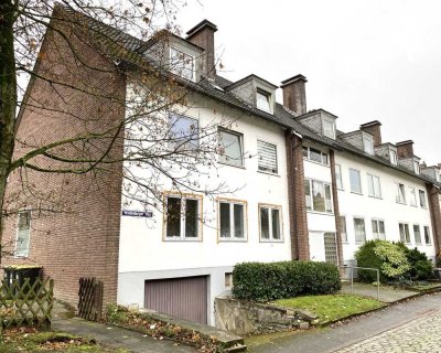 Renovierte Dachgeschosswohnung  - ab 15. Juni bezugsfrei !!!