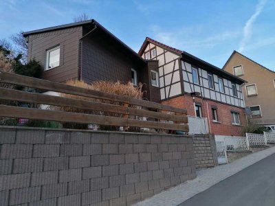 Wohnhaus mit Nebengelass / Garage und großem Grundstück in Kaulsdorf zu verkaufen