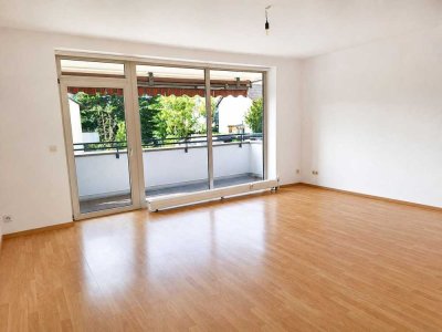 Geräumige 4-Zimmer-Wohnung mit 2 Badezimmern und 2 Balkonen in ruhiger Lage von Erlangen - WE 37