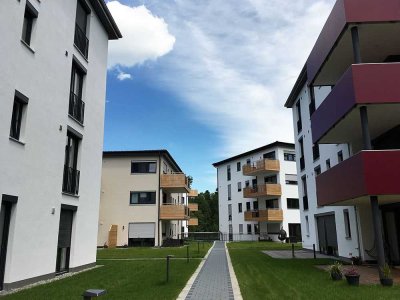 Neuwertige 2-Zimmer-Wohnung mit Terrasse und Gartenanteil