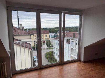 Schöne 1-Zimmer-Wohnung in der nördlichen Burgau - Anfragen per Mail