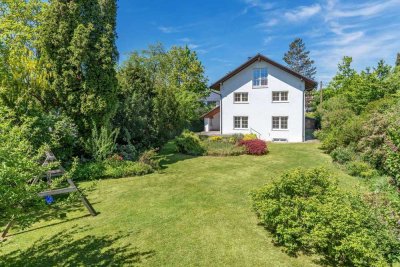 Familienfreundliches Domizil mit Möglichkeiten zur Erweiterung und zauberhaftem Garten