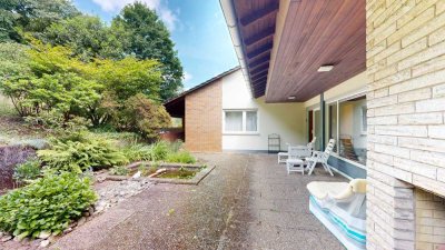 Großes Einfamilienhaus über den Dächern von Annweiler - Gartenparadies mit Terrassenatmosphäre