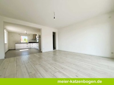 Sanierte 4-Zimmerwohnung mit Küche und Südbalkon in Hepberg