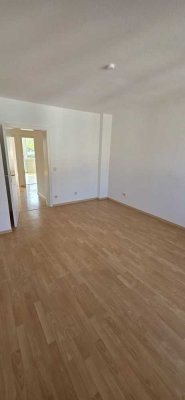 2 Zimmer Wohnung mit Balkon in Oberhausen-Alstaden-West
