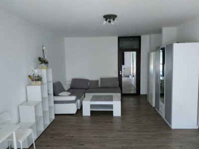 Möblierte 1-Raum-Wohnung mit Balkon und Einbauküche in Worms