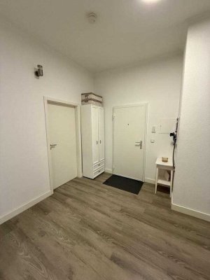 Provisionsfreie helle und moderne 3-Zimmer Wohnung mit Balkon